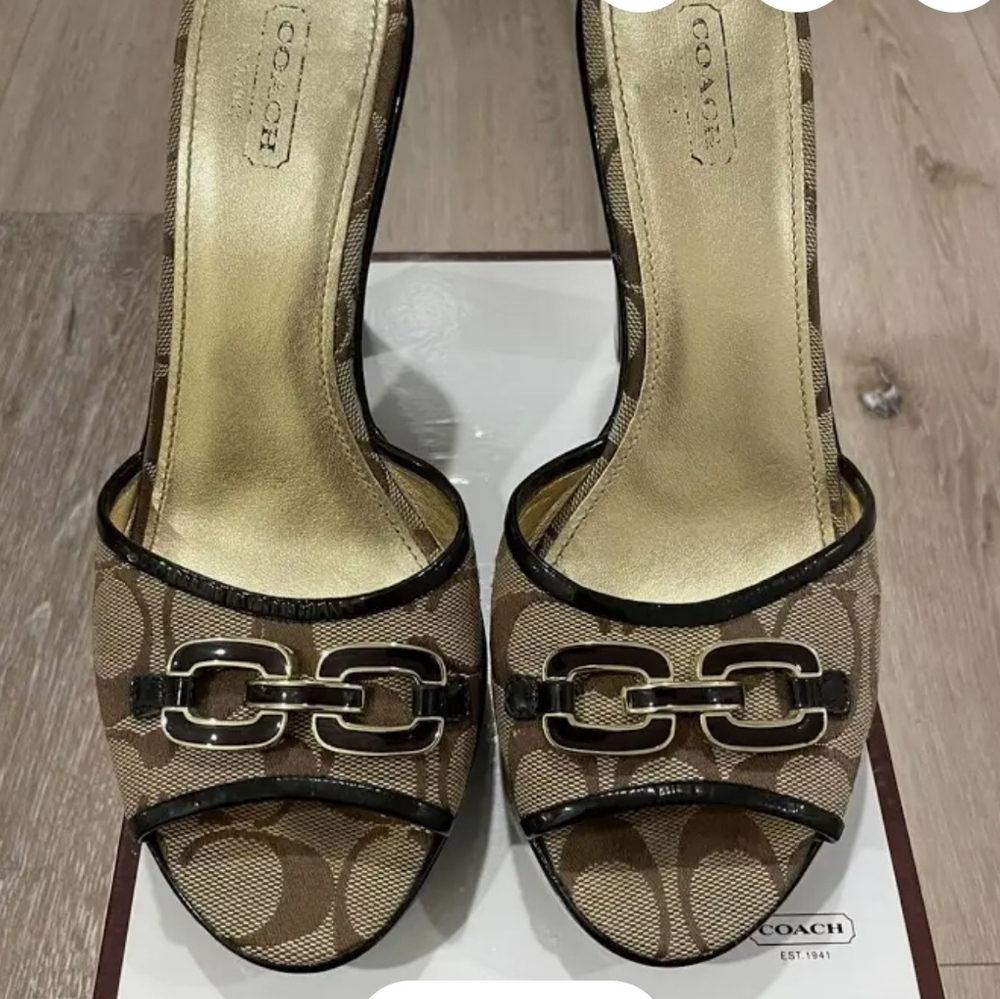 Coach Heels Sz 10 JUSTEEN Style Q369 **NEW**